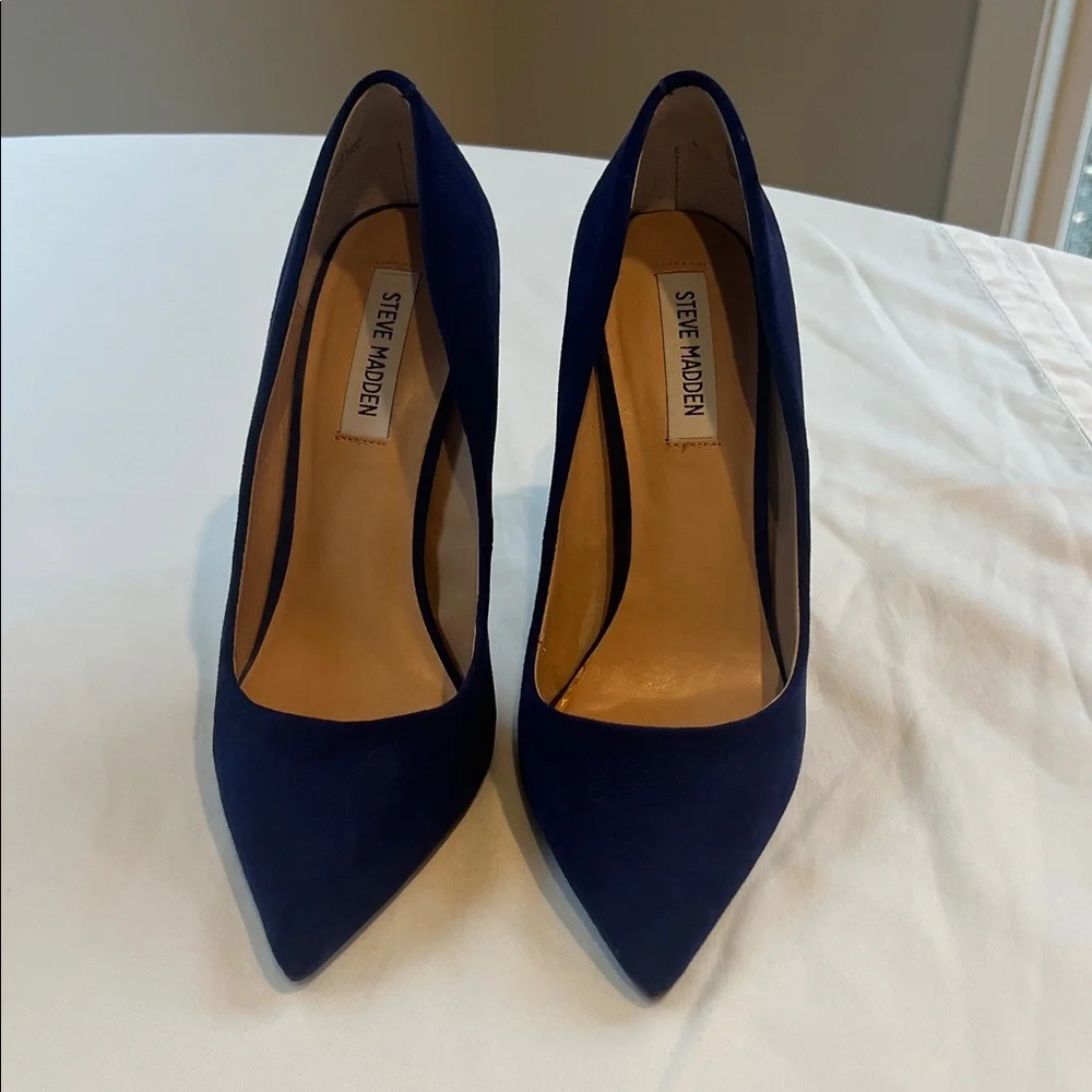 Steve Madden Blue Suede Daisie Heels - Picture 2 of 11